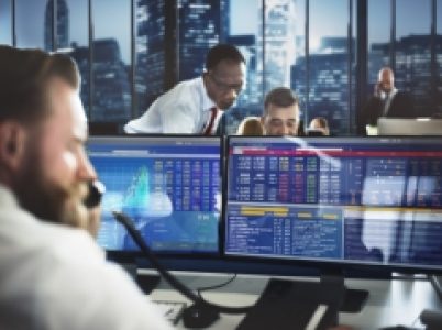 Marchés : Le CAC40 touche les 5 600 pts